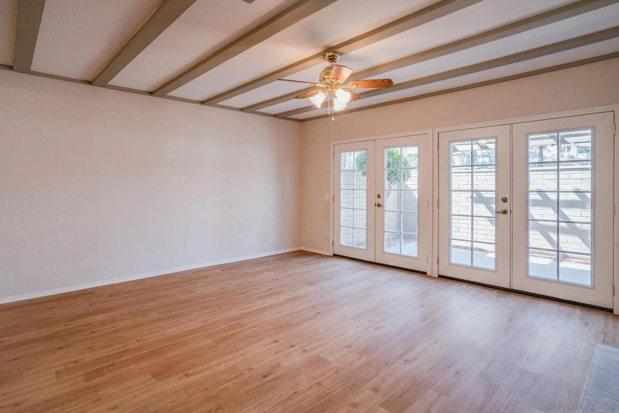 1040 Central Avenue, Unit 4 Riverside, CA 92507 - Photo 8 of 36 Gallery Image 8