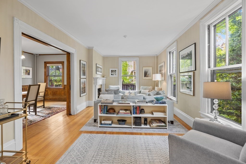 20 Clyde Street Newton, MA 02460 - Photo 4 of 23