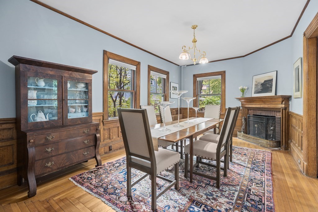 20 Clyde Street Newton, MA 02460 - Photo 6 of 23