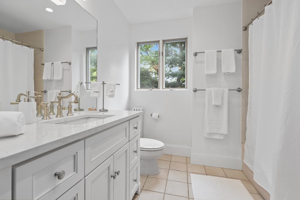 20 Clyde Street Newton, MA 02460 - Photo 10 of 23