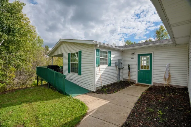 $179,000 | 221 Deerwood Drive, Gilbert, MN 55741