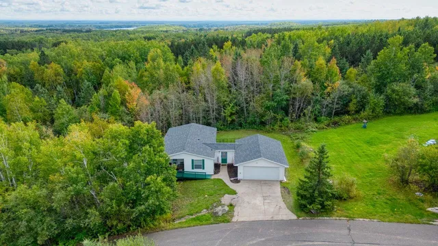 $179,000 | 221 Deerwood Drive, Gilbert, MN 55741