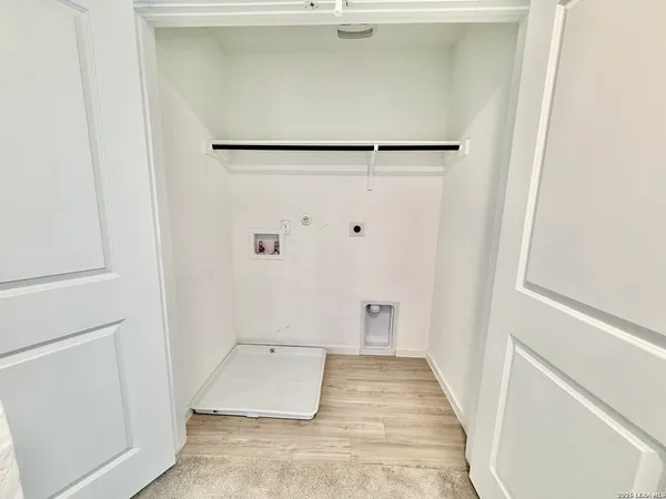 $2,300 | 9203 Kinsel Park, Converse, TX 78109