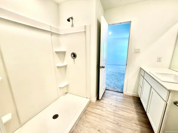 $2,300 | 9203 Kinsel Park, Converse, TX 78109