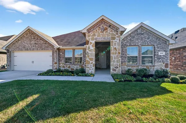 $299,000 | 162 Mapleoak Drive, Caddo Mills, TX 75135