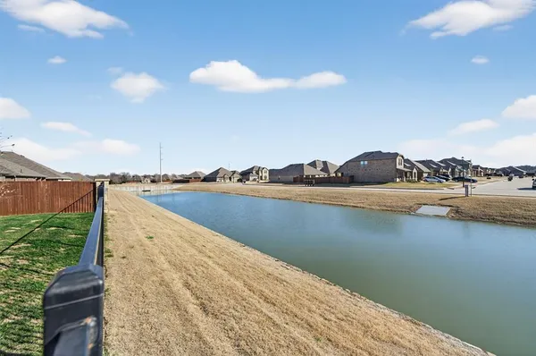 $299,000 | 162 Mapleoak Drive, Caddo Mills, TX 75135