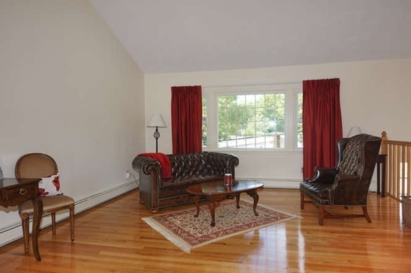 67 Stowecroft Road Arlington, MA 02474 - Photo 5 of 27 Gallery Image 5