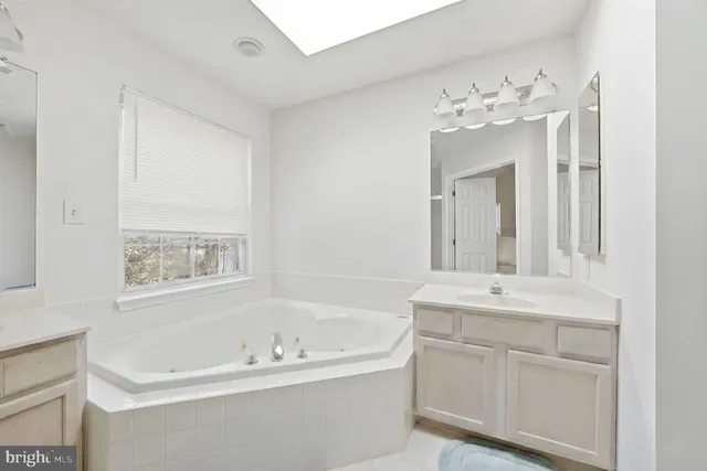 $675,000 | 6203 Wood Pointe Drive, Glenn Dale, MD 20769