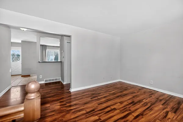 $219,900 | 228 Wolf Drive, Unit 3, Dousman, WI 53118