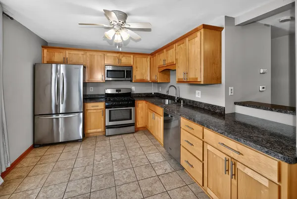 $219,900 | 228 Wolf Drive, Unit 3, Dousman, WI 53118