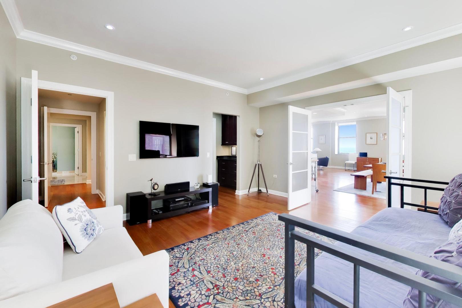 310 South Michigan Avenue, Unit 1705 Chicago, IL 60604 - Photo 12 of 31