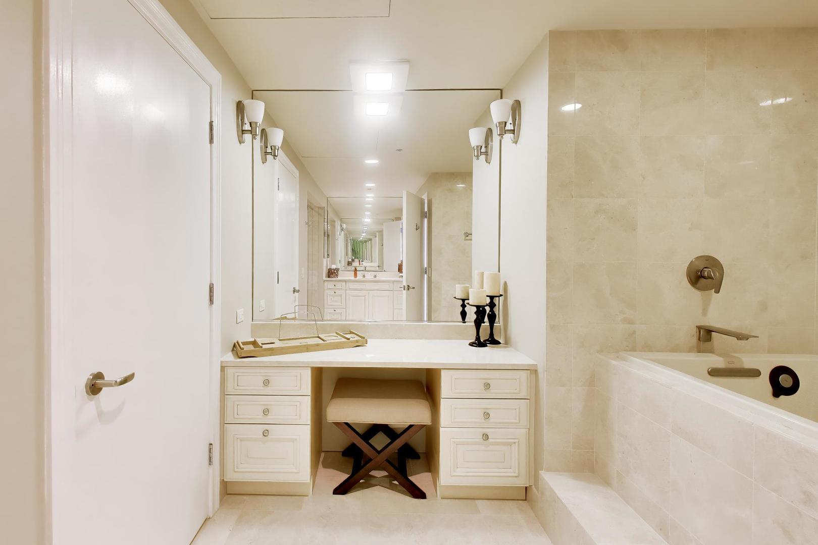 310 South Michigan Avenue, Unit 1705 Chicago, IL 60604 - Photo 18 of 31
