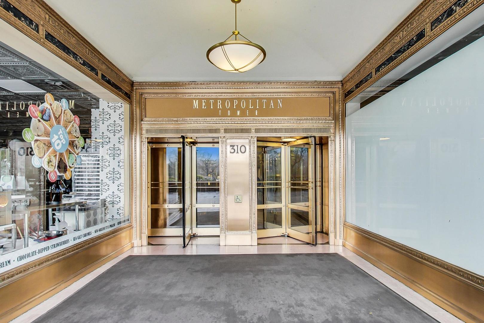 310 South Michigan Avenue, Unit 1705 Chicago, IL 60604 - Photo 2 of 31