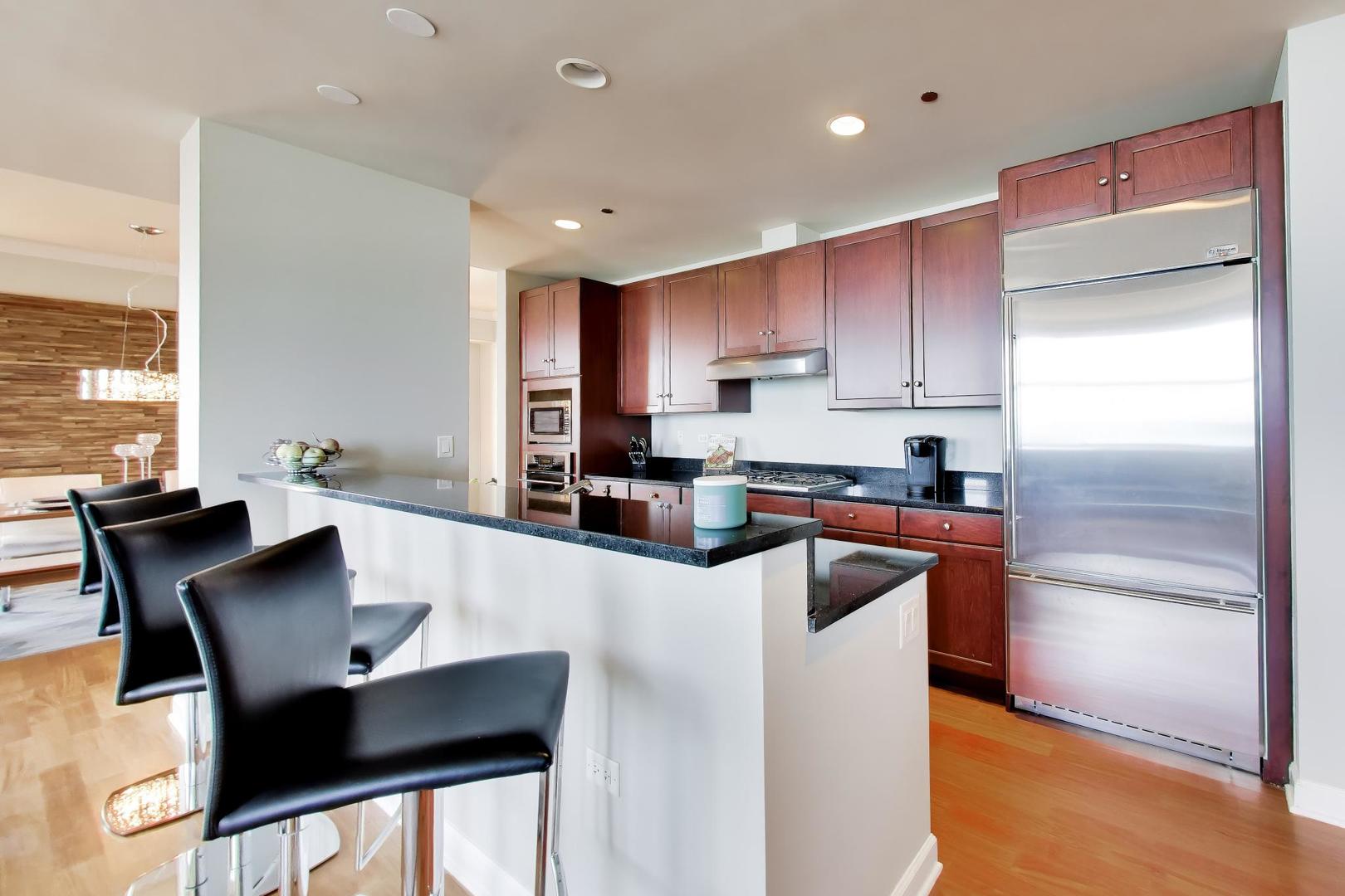 310 South Michigan Avenue, Unit 1705 Chicago, IL 60604 - Photo 8 of 31