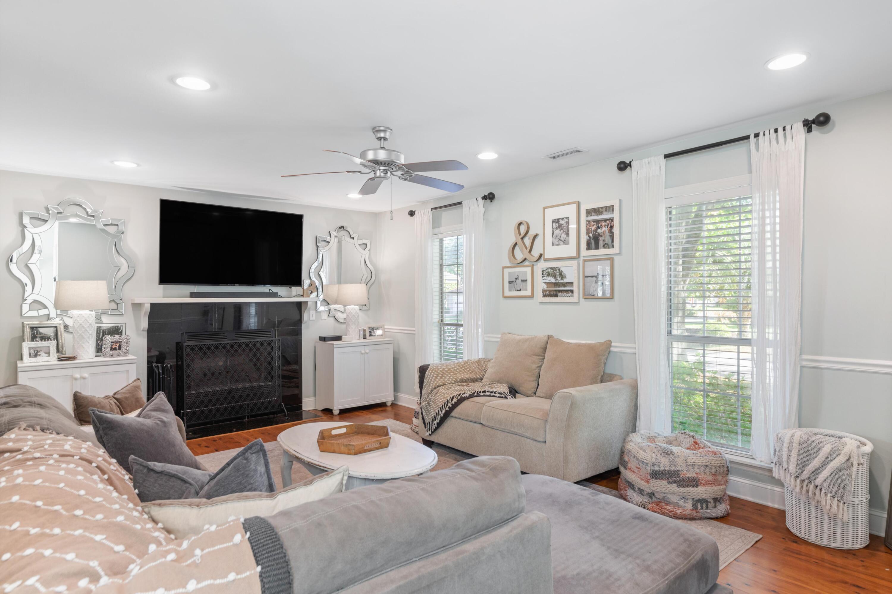 1453 Oak Landing Road Mount Pleasant, SC 29464 - Photo 3 of 16 3