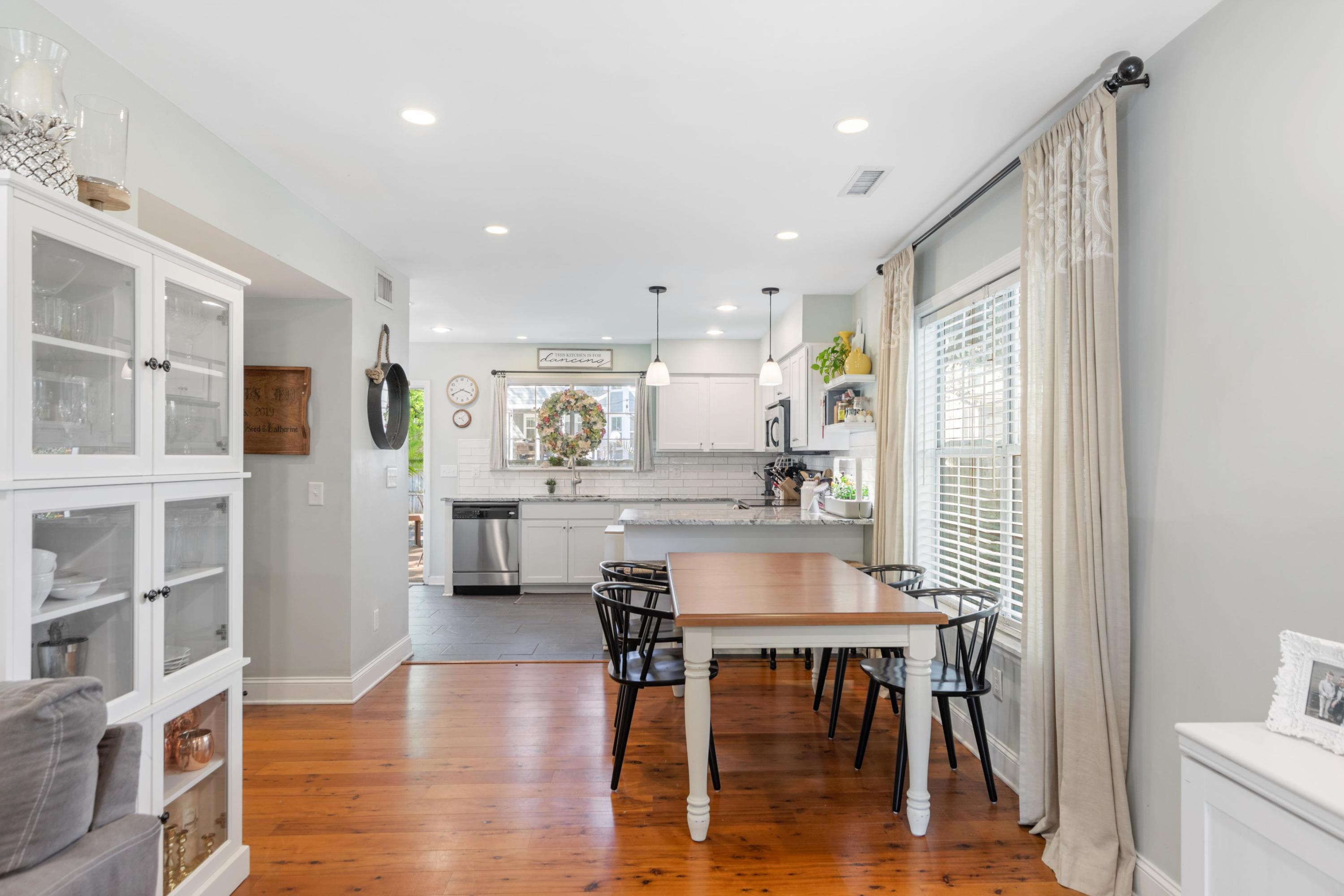1453 Oak Landing Road Mount Pleasant, SC 29464 - Photo 5 of 16 5