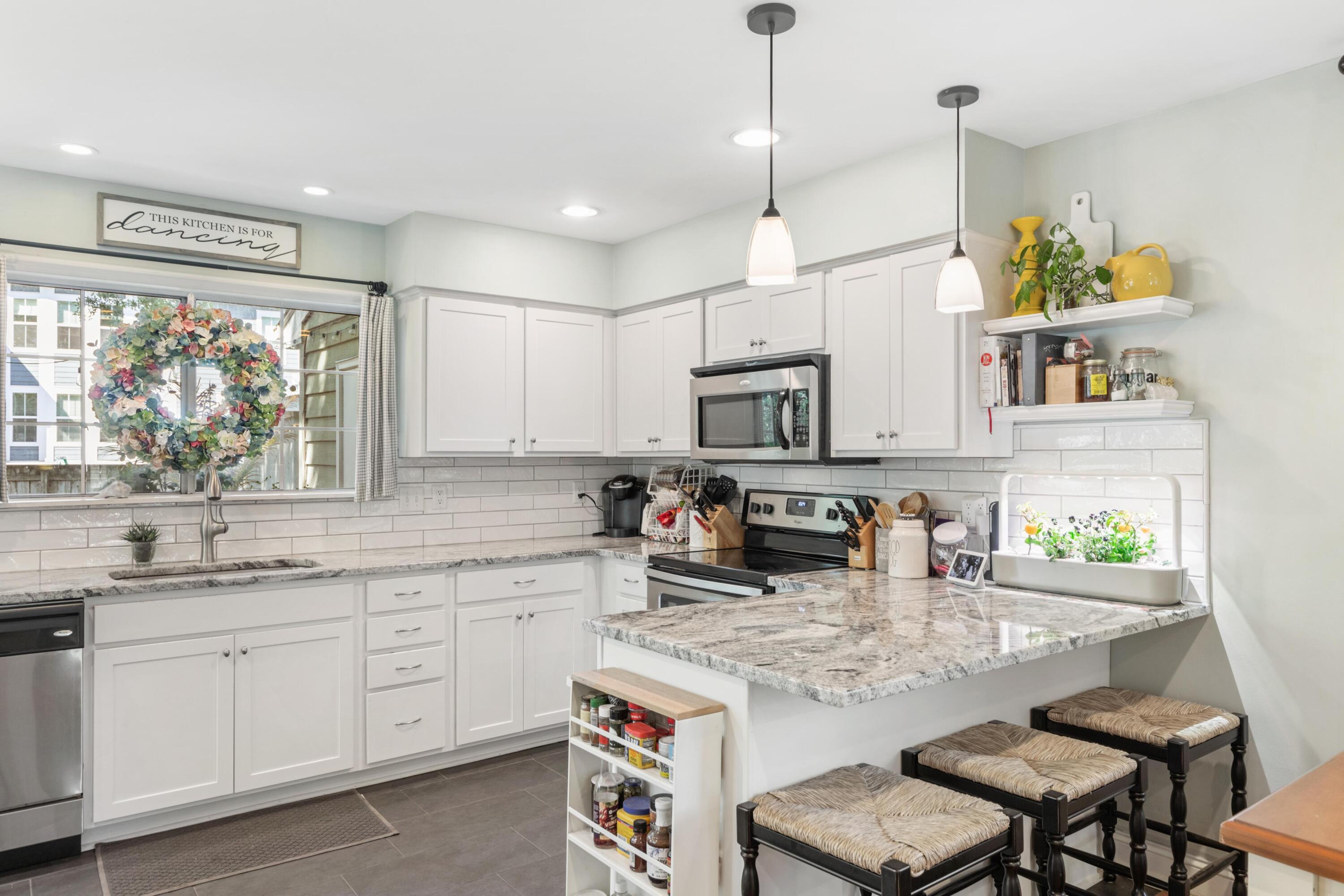 1453 Oak Landing Road Mount Pleasant, SC 29464 - Photo 6 of 16 6