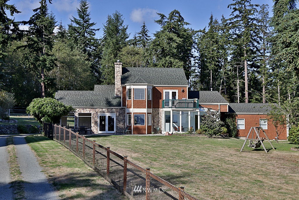 5723 Crow Haven Road Langley, WA 98260 - Photo 4 of 25 a view of multiple houses with a yard