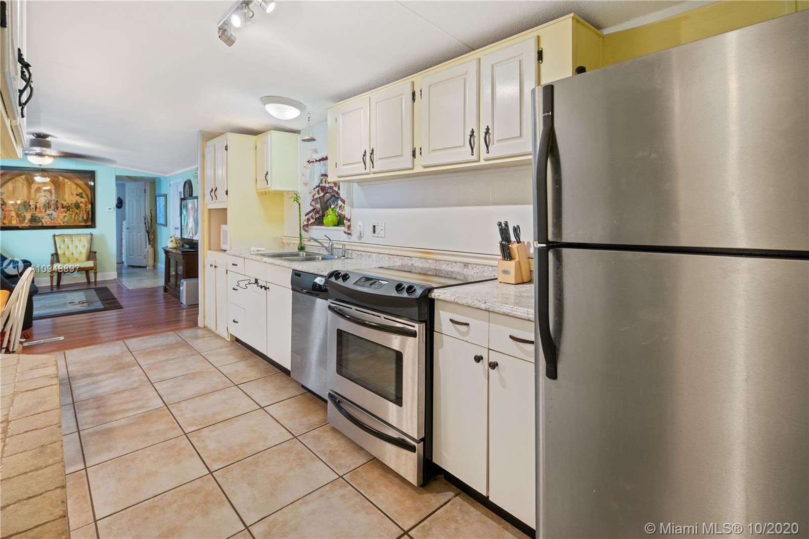 1540 Southwest 65th Terrace Boca Raton, FL 33428 - Photo 8 of 24