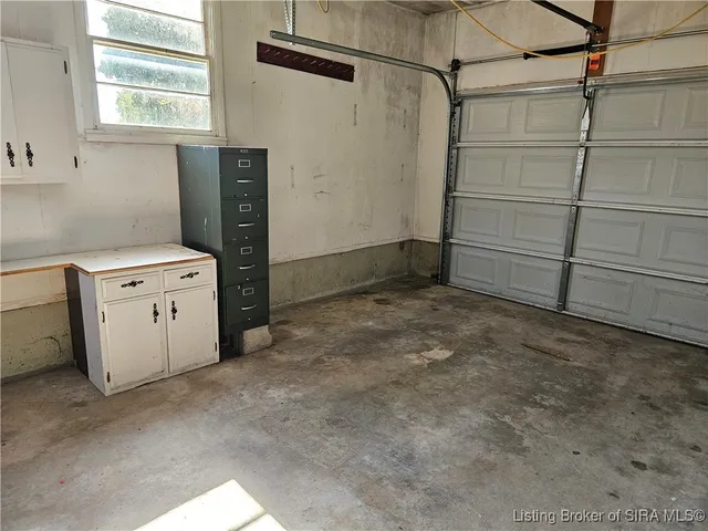 $1,400 | 8004 Manor Drive Northeast, Lanesville, IN 47136