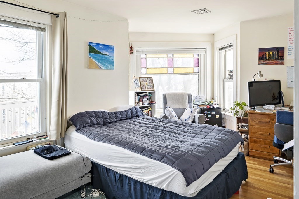 16 Spring Street, Unit 2 Somerville, MA 02143 - Photo 8 of 20 Gallery Image 8