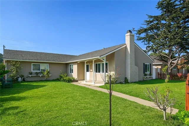 $1,199,000 | 17451 Newland Street, Huntington Beach, CA 92647