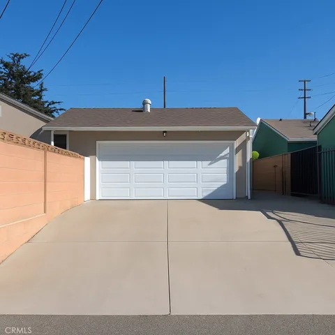 $1,199,000 | 17451 Newland Street, Huntington Beach, CA 92647