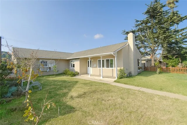 $1,199,000 | 17451 Newland Street, Huntington Beach, CA 92647