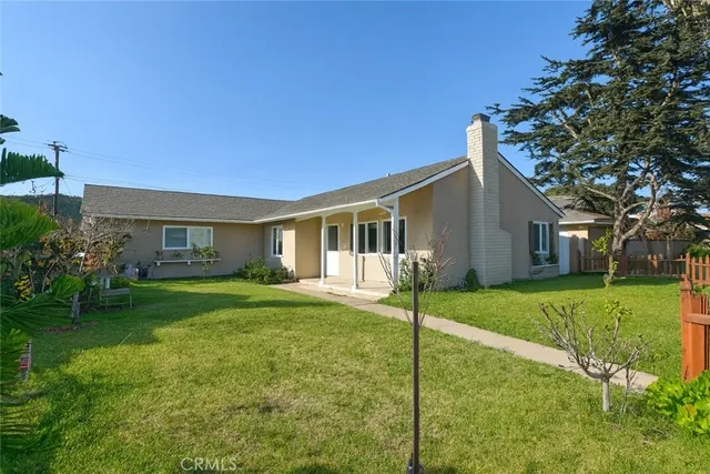 $1,199,000 | 17451 Newland Street, Huntington Beach, CA 92647