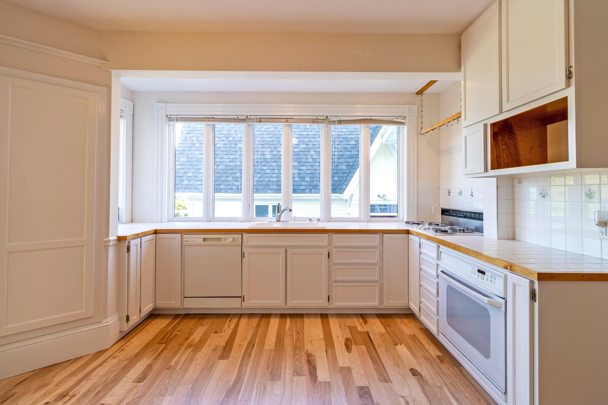 35 Main Street Lubec, ME 04652 - Photo 19 of 60 Kitchen