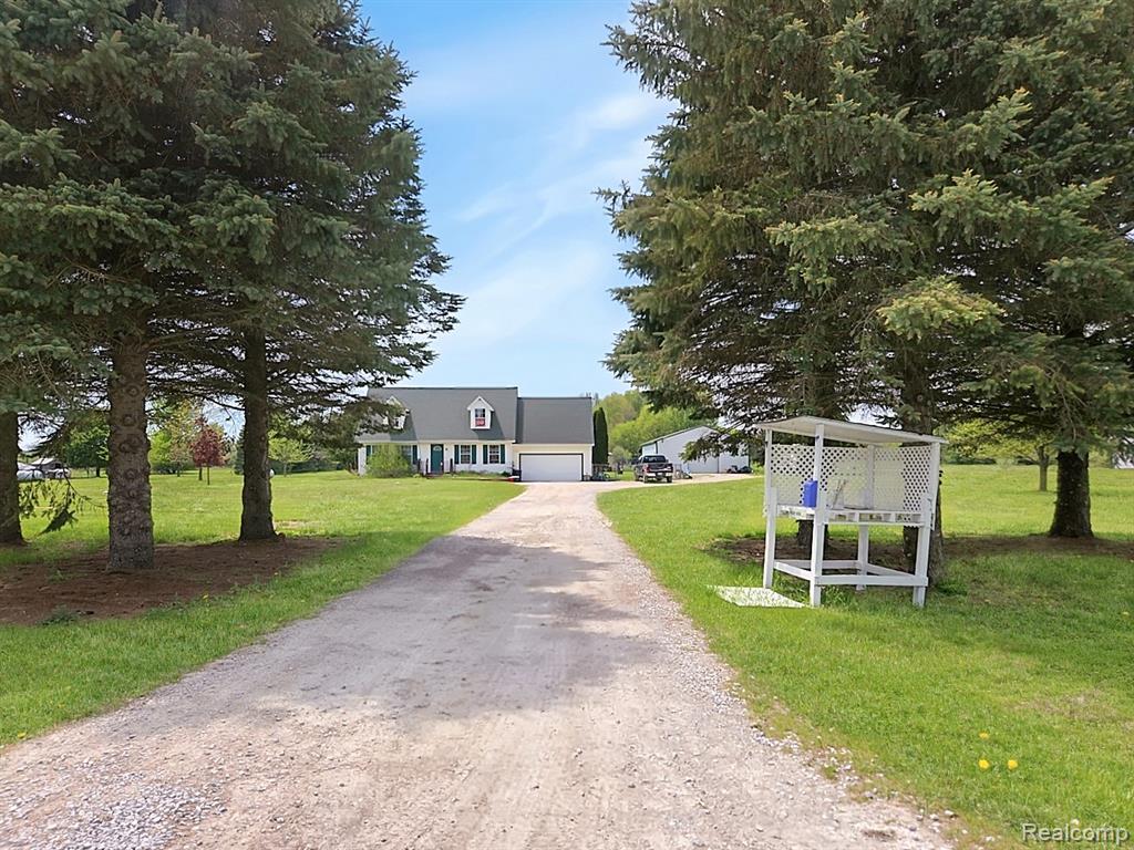 6533 Kilburn Road Jeddo, MI 48032 - Photo 2 of 19