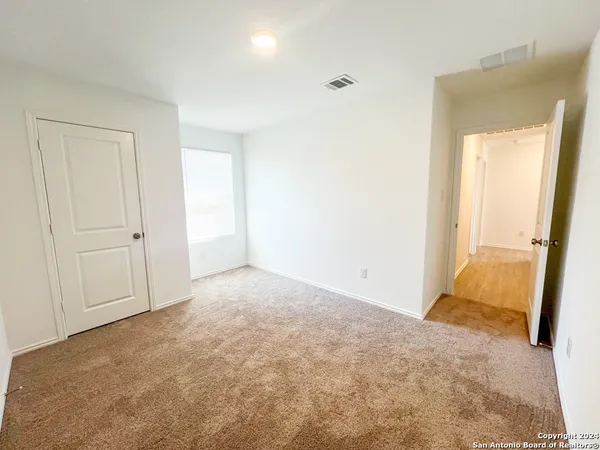 $1,550 | 9811 Sanborn Grist, San Antonio, TX 78254