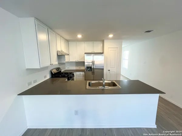$1,550 | 9811 Sanborn Grist, San Antonio, TX 78254