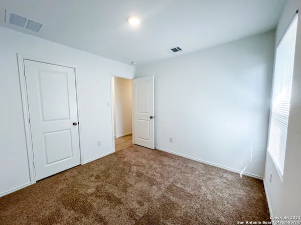 $1,550 | 9811 Sanborn Grist, San Antonio, TX 78254