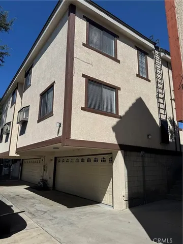 $3,950 | 308 North Chester Avenue, Pasadena, CA 91106
