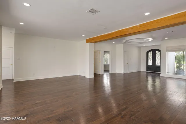 $980,000 | 223 Beverly Drive, Lafayette, LA 70503