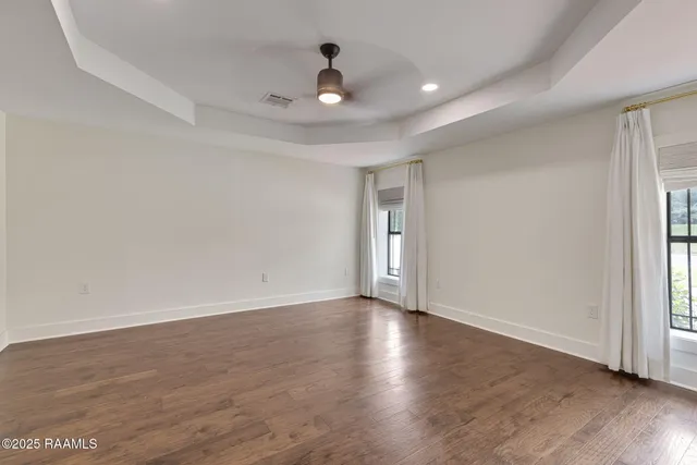 $980,000 | 223 Beverly Drive, Lafayette, LA 70503