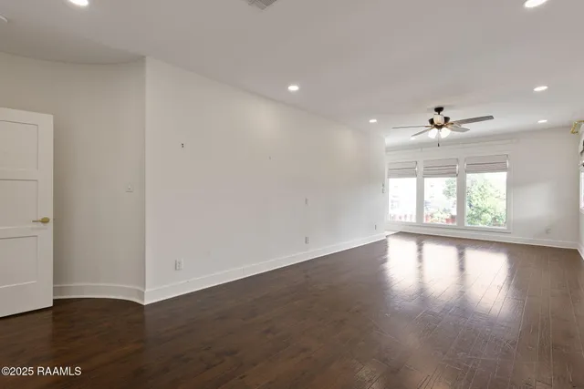 $980,000 | 223 Beverly Drive, Lafayette, LA 70503