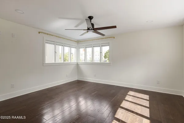 $980,000 | 223 Beverly Drive, Lafayette, LA 70503