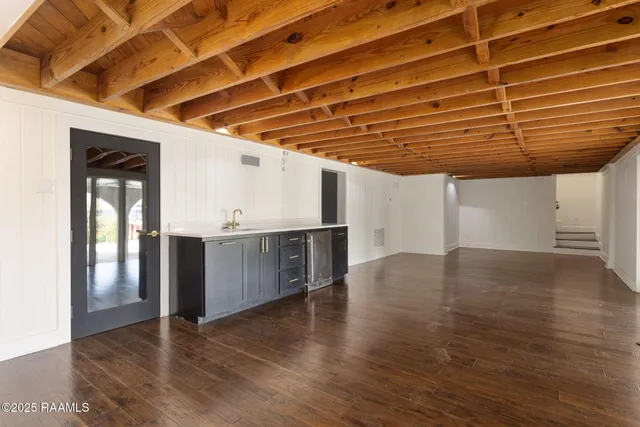 $980,000 | 223 Beverly Drive, Lafayette, LA 70503