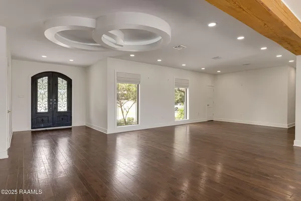 $980,000 | 223 Beverly Drive, Lafayette, LA 70503