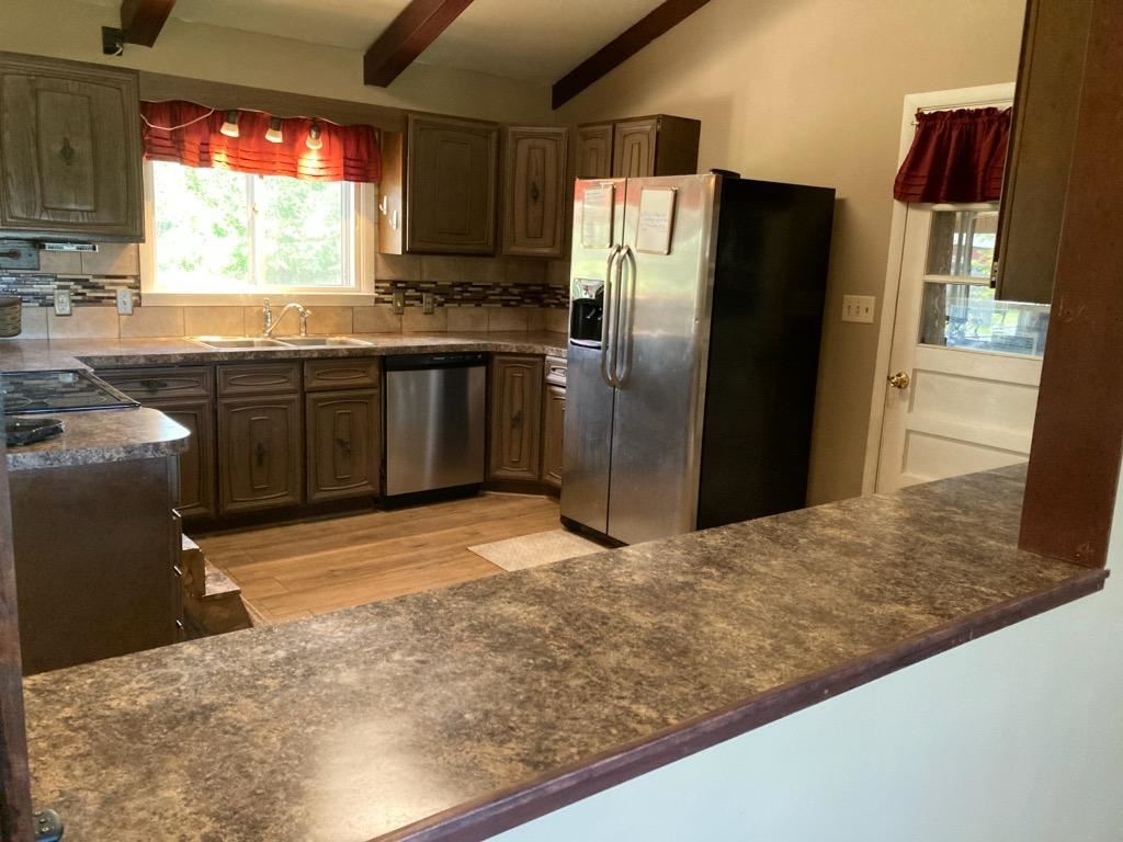 1521 Cheesman Road St. Louis, MI 48880 - Photo 17 of 57 1879149-16.JPG