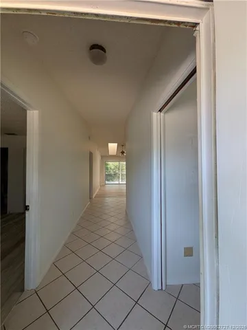 $2,200 | 8291 Southeast Croft Circle, Unit M8, Hobe Sound, FL 33455