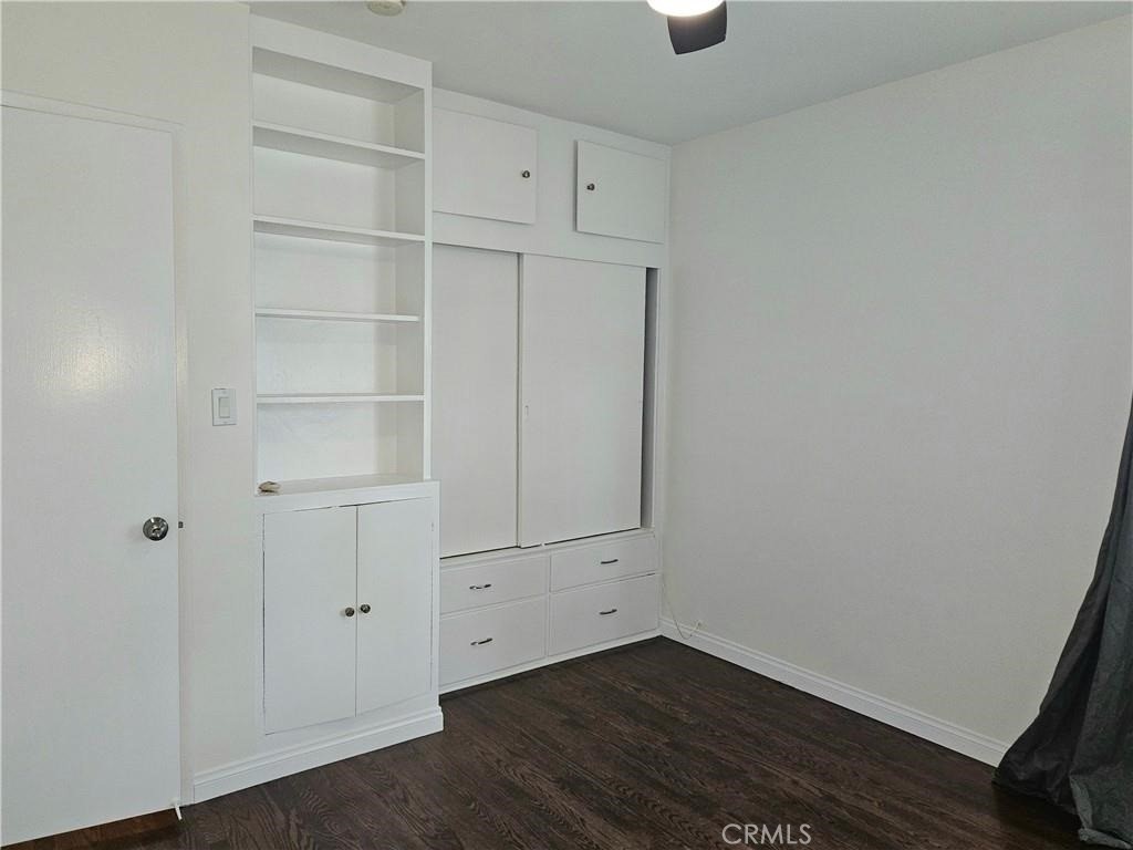 17501 Hamlin Street Lake Balboa, CA 91406 - Photo 14 of 26 a view of an empty room