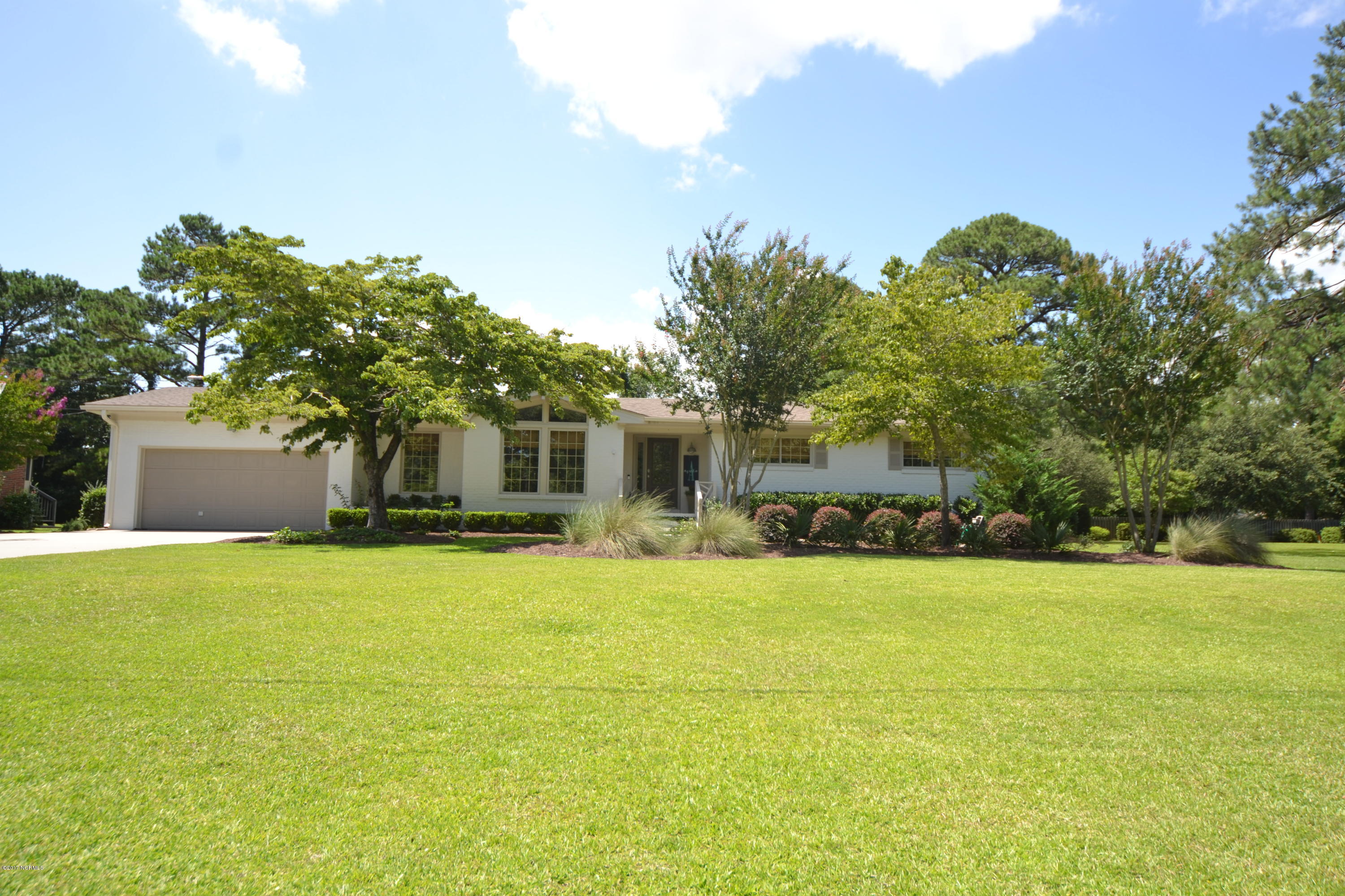 213 Bretonshire Road Wilmington, NC 28405 - Photo 1 of 26 213 Bretonshire Road