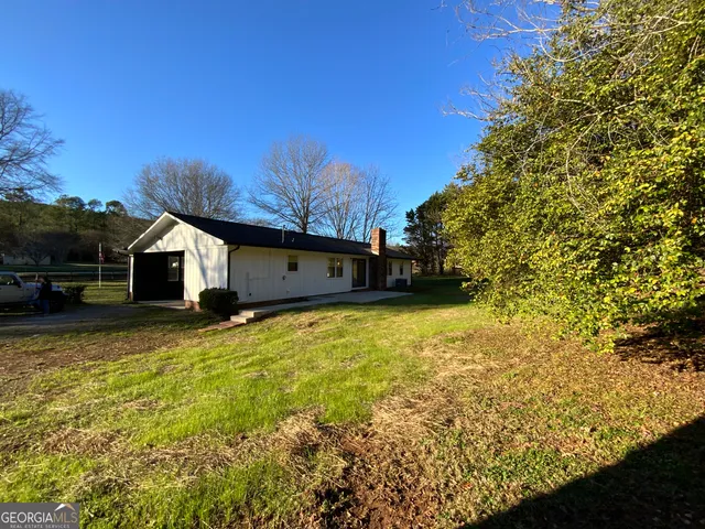 a house view with a outdoor space