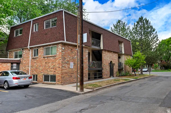 $1,900,000 | 828 South 500 East, Salt Lake City, UT 84102