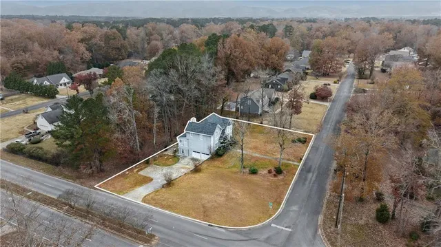 $389,999 | 224 Rolling Oaks Drive, Rome, GA 30165