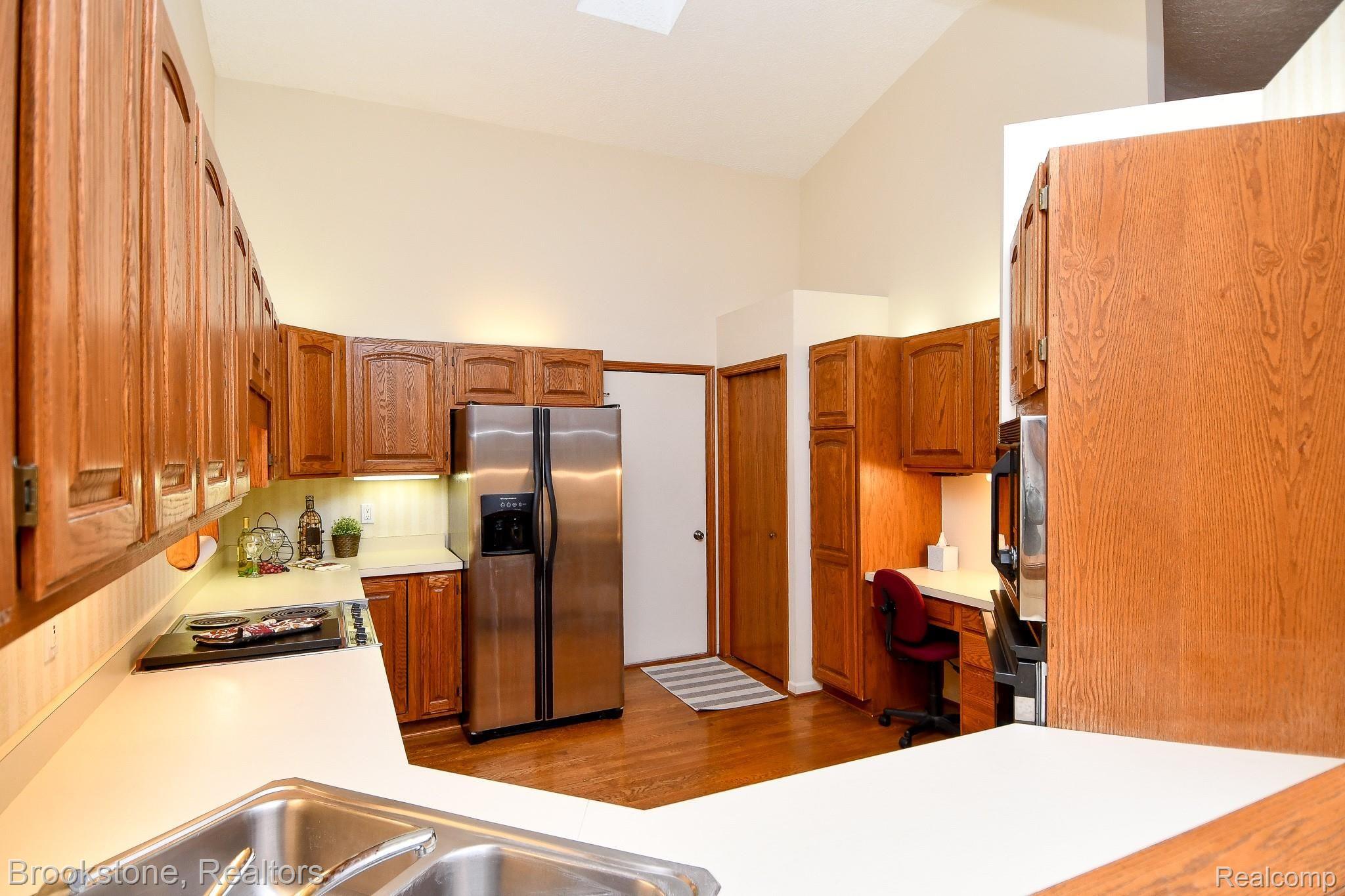 6668 Ridgeview Drive Clarkston, MI 48346 - Photo 12 of 69 DSC_2913.jpg