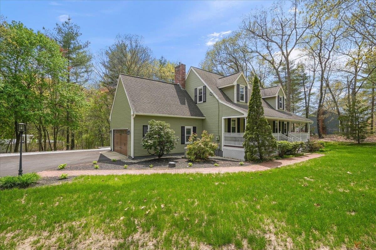 17 Winslow Farm Road Hudson, NH 03051 - Photo 1 of 40